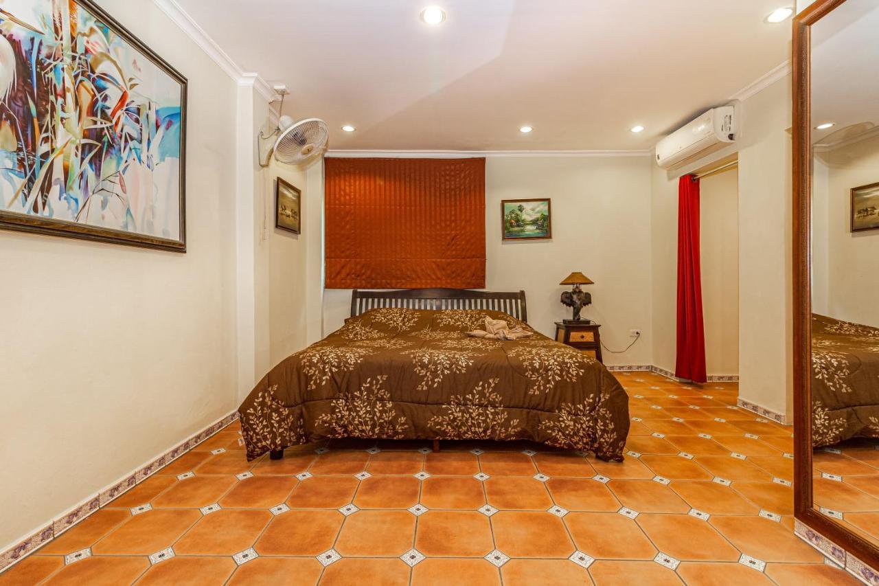 Viewbor Villa - Pattaya Holiday House Walking Street 4 Bedrooms Exterior foto